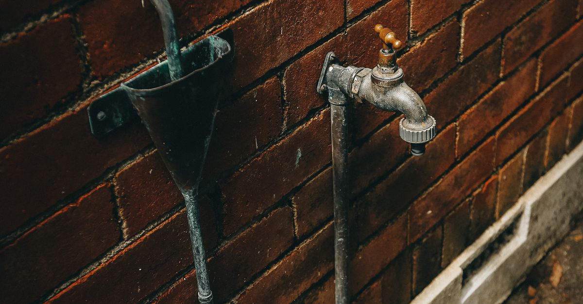 Best Practices for Efficient Plumbing System Layouts in Businesses