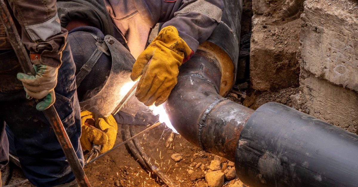 Essential Tips for Choosing an Emergency Plumber in Hervey Bay